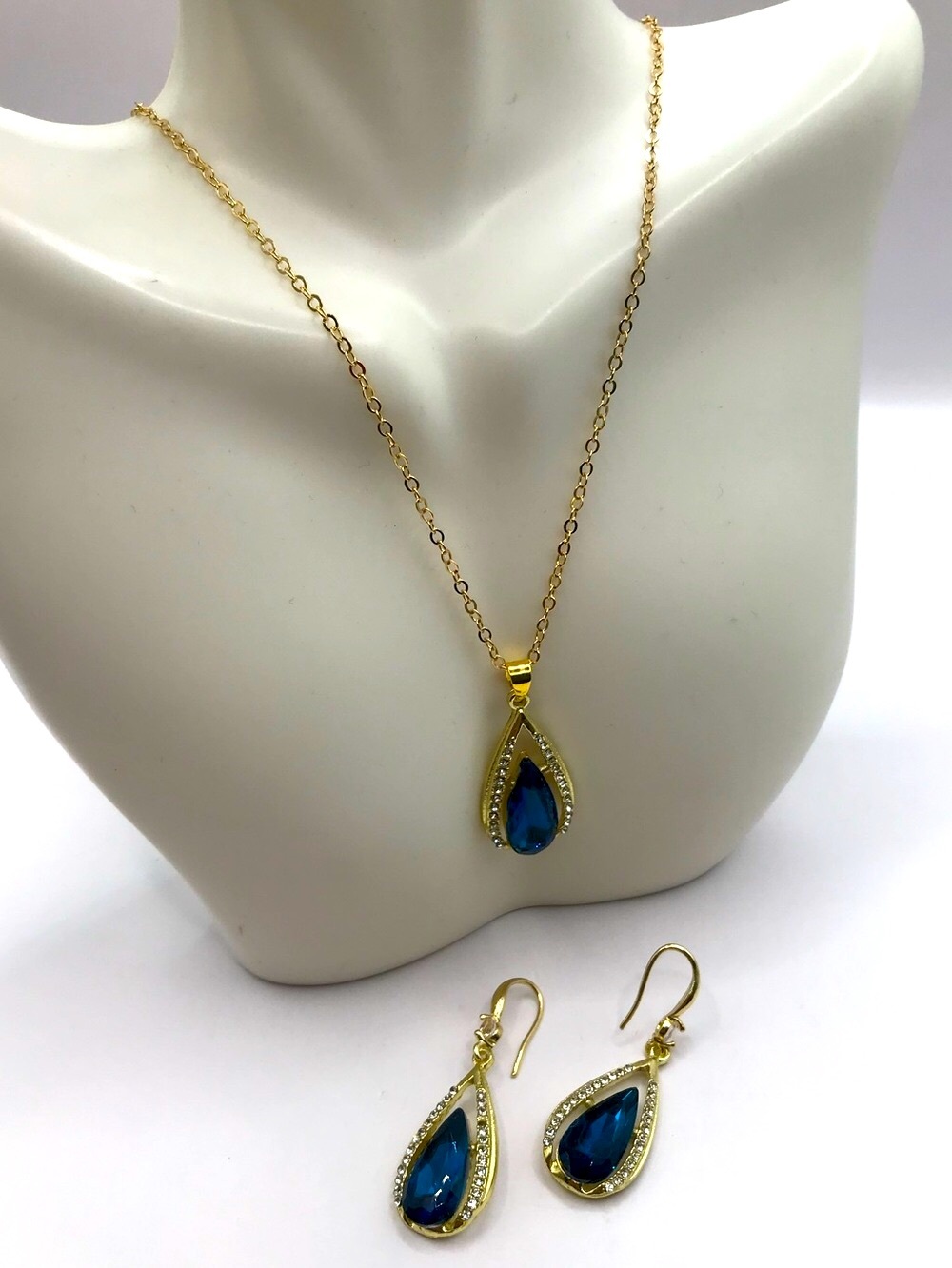 Gold-Tone Necklace & Earrings Set with Blue Teardrop Acrylic Stones
